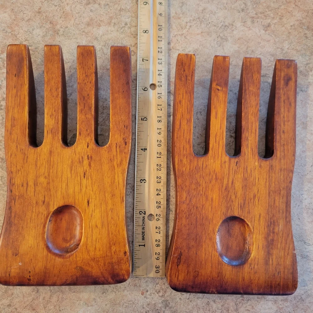 Wood Salad Serving Forks (Teak?) ~ Tropical Tiki Vibe ~ Entertaining ~ Nice!